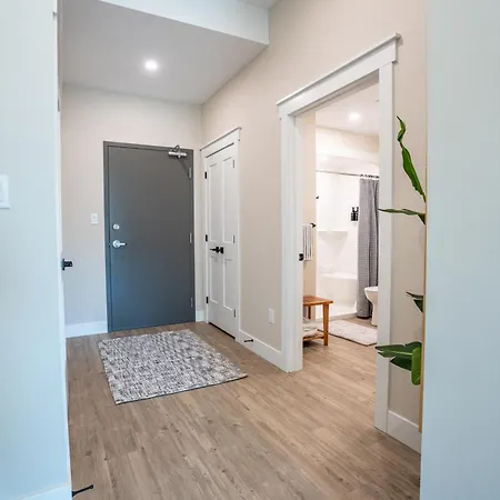 Sleek Brand New 1 Bedroom Cozy Luxury Chatham-Kent Exterior photo