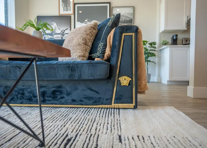 Sleek Brand New 1 Bedroom Cozy Luxury