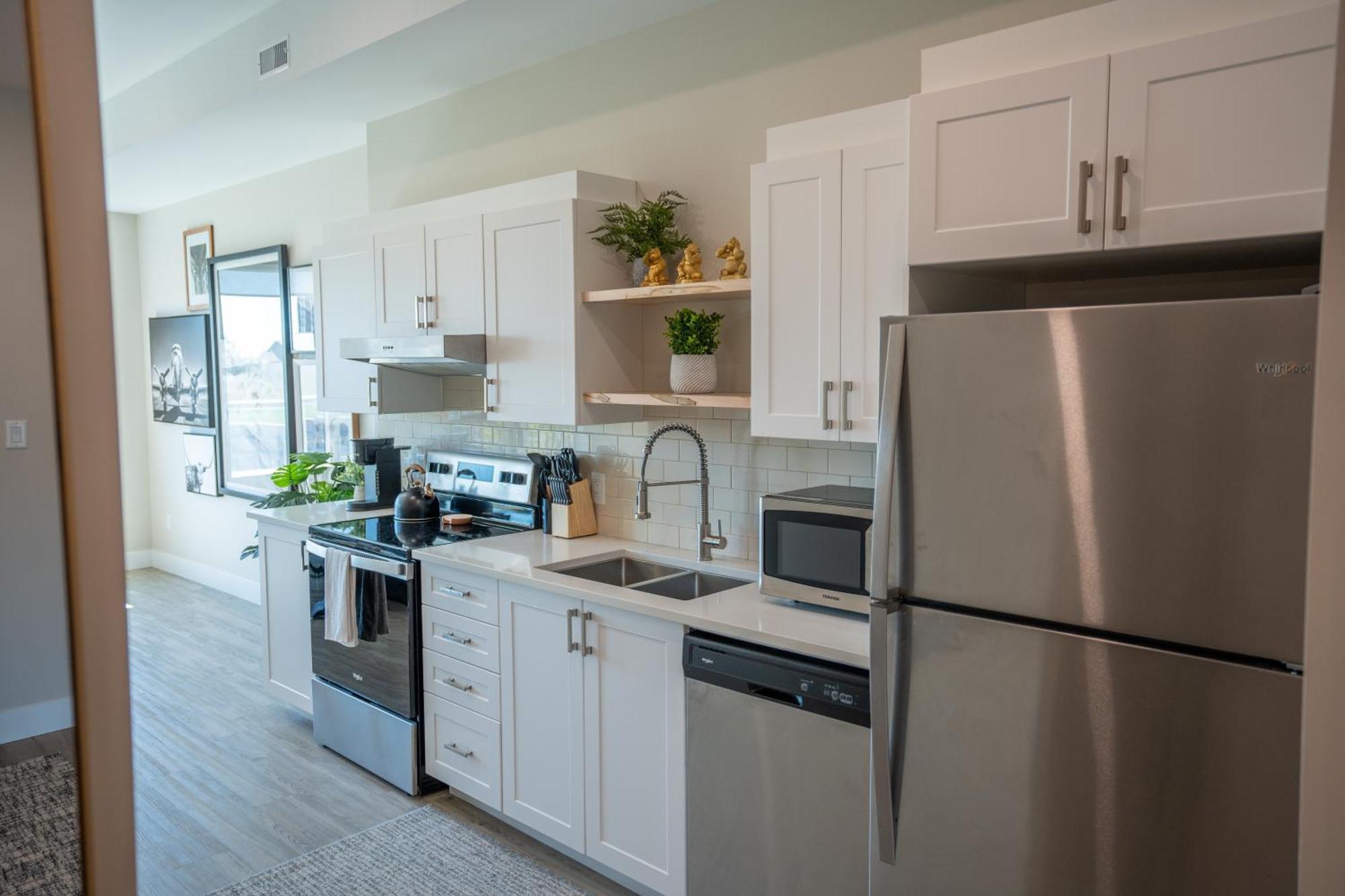 Sleek Brand New 1 Bedroom Cozy Luxury * Chatham-Kent